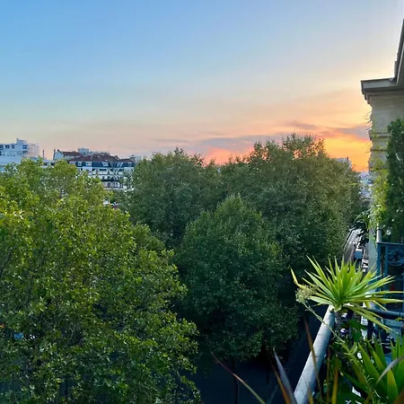 2 Bedrooms Chic 18th District