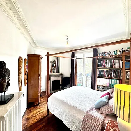 2 Bedrooms Chic 18th District 아파트 *