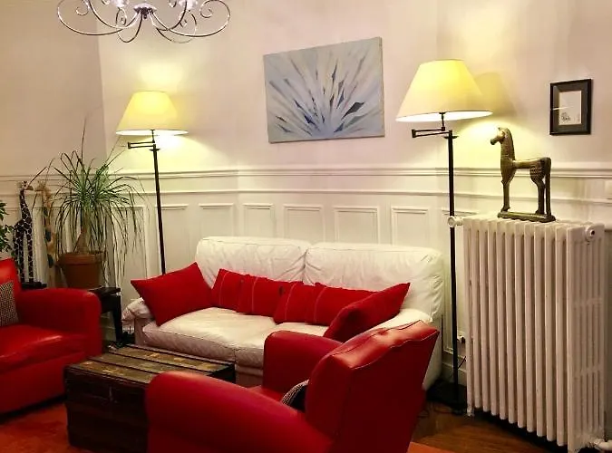 アパート 2 Bedrooms Chic 18th District *