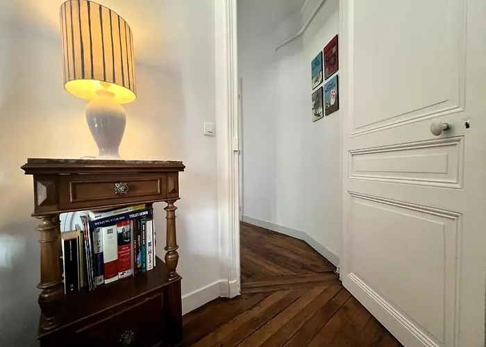 アパート 2 Bedrooms Chic 18th District *