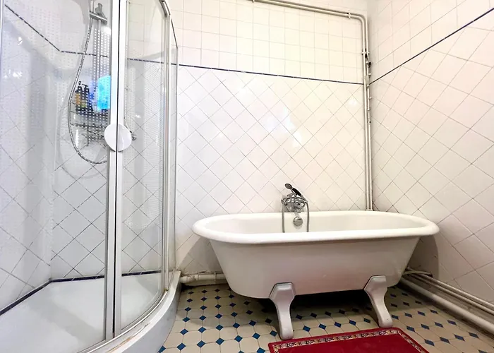 2 Bedrooms Chic 18th District アパート