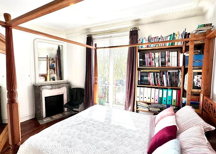 2 Bedrooms Chic 18th District * パリ