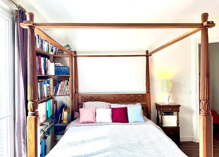 2 Bedrooms Chic 18th District * パリ