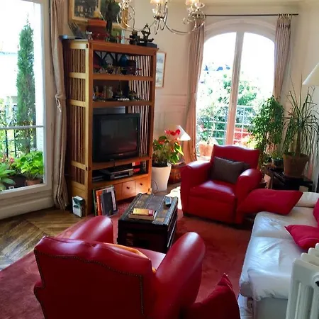 Daire 2 Bedrooms Chic 18th District Paris