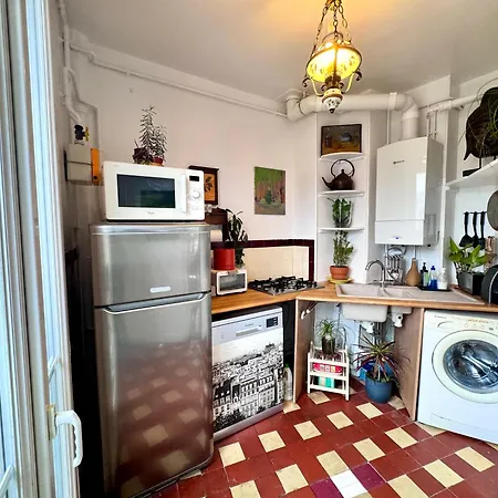 Daire 2 Bedrooms Chic 18th District