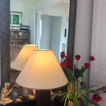 2 Bedrooms Chic 18th District شقة *