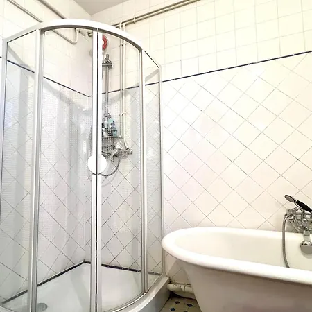 2 Bedrooms Chic 18th District * Paris