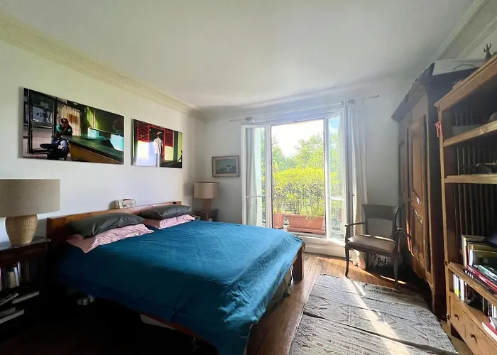 2 Bedrooms Chic 18th District *