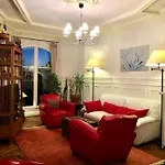 2 Bedrooms Chic 18th District * פריז