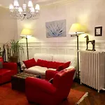 דירה 2 Bedrooms Chic 18th District *