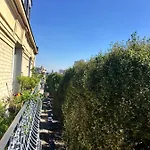 2 Bedrooms Chic 18th District דירה פריז