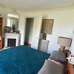 2 Bedrooms Chic 18th District * פריז
