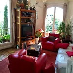 דירה 2 Bedrooms Chic 18th District פריז