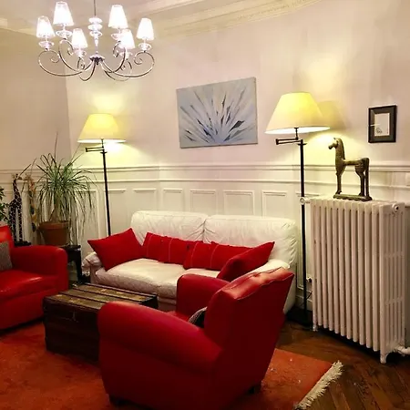 公寓 2 Bedrooms Chic 18th District *
